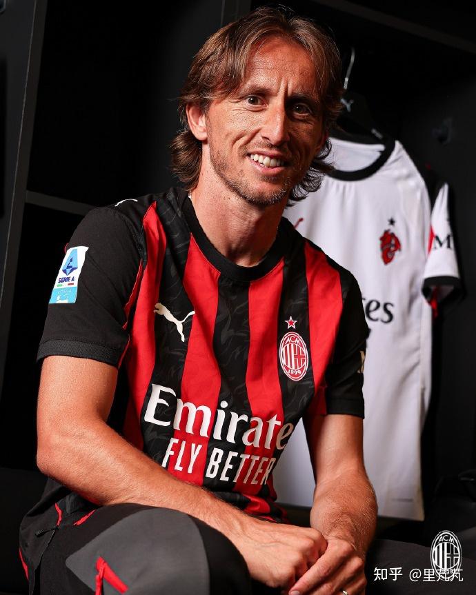 奎因成为鹈鹕队史第二位单节砍20分+5助攻的球员