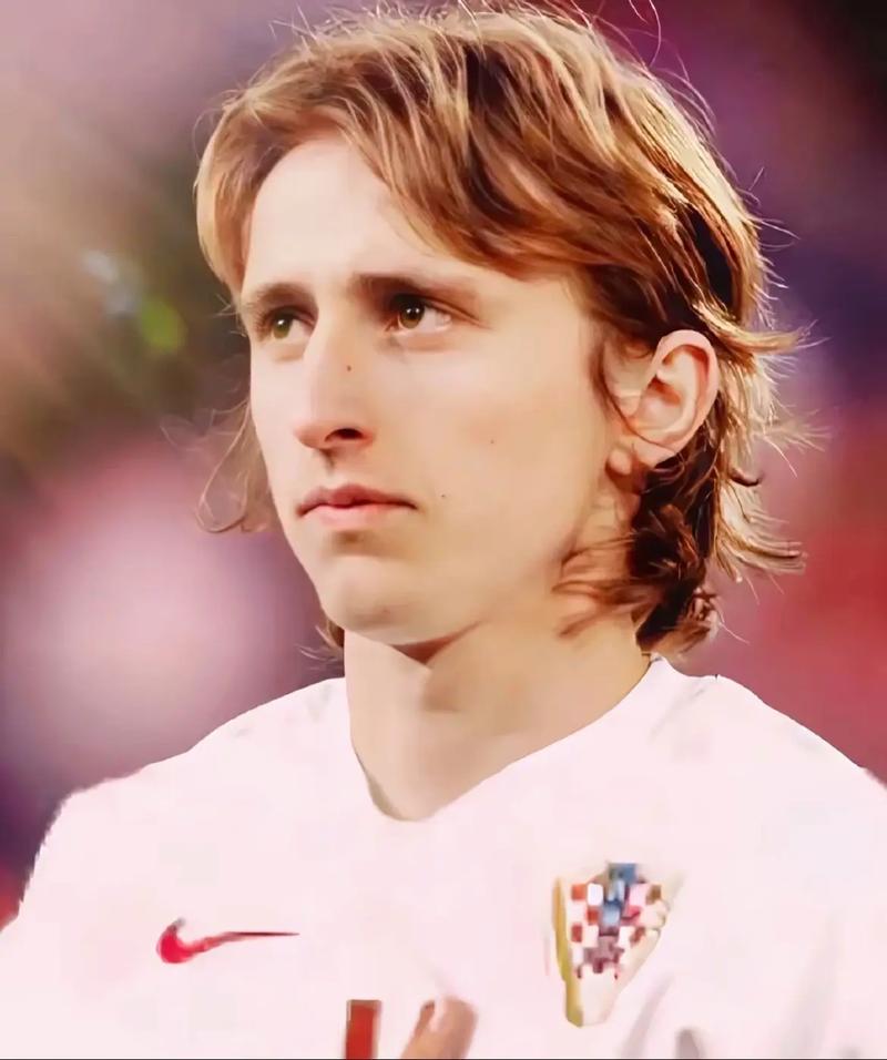 ＂布克绝杀雷霆；卢卡+勒布朗二人转；约基奇的价值